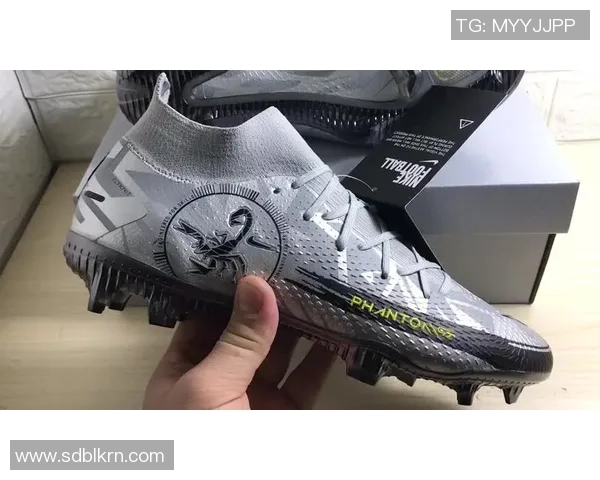 GT足球鞋蝎子FG曾被哪些顶级球星穿着过的精彩回顾